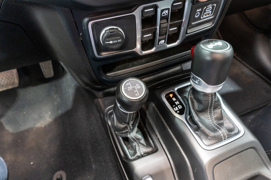 2024 Jeep Wrangler Image 26