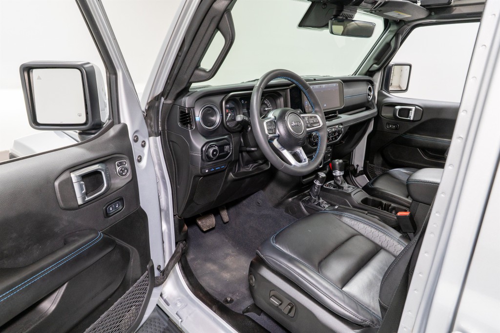 2024 Jeep Wrangler Image 12