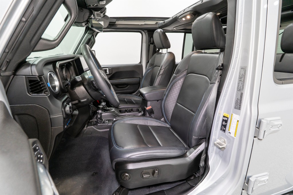 2024 Jeep Wrangler Image 15