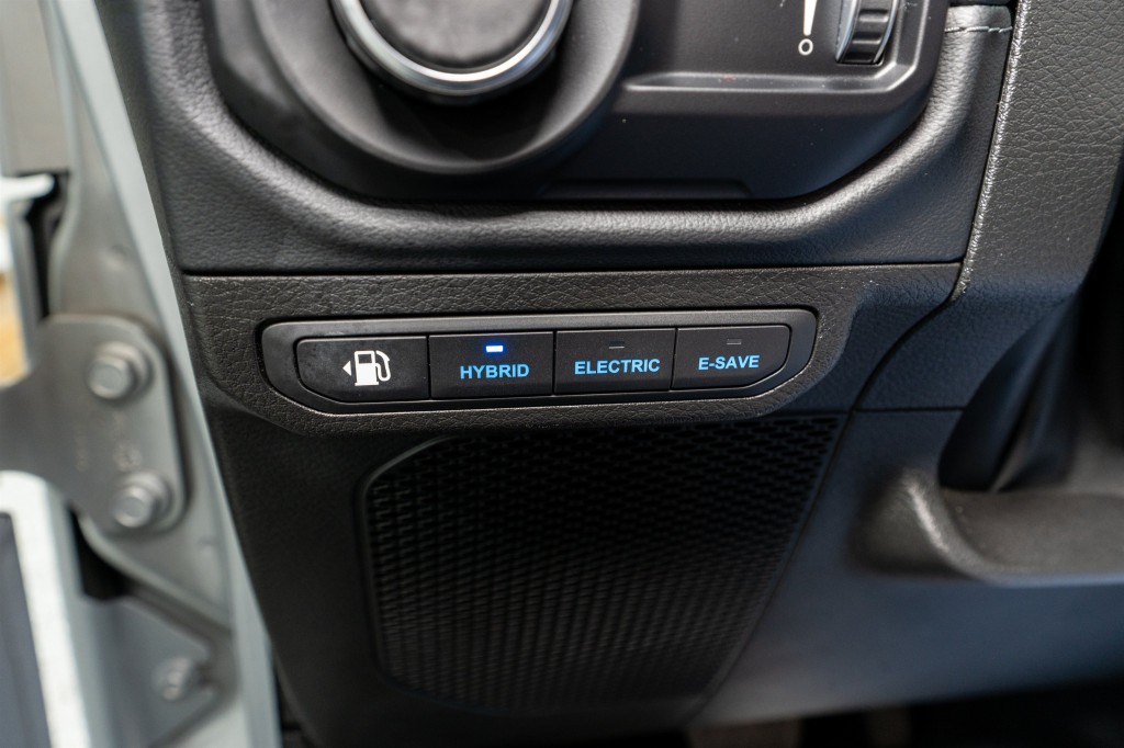 2024 Jeep Wrangler Image 34