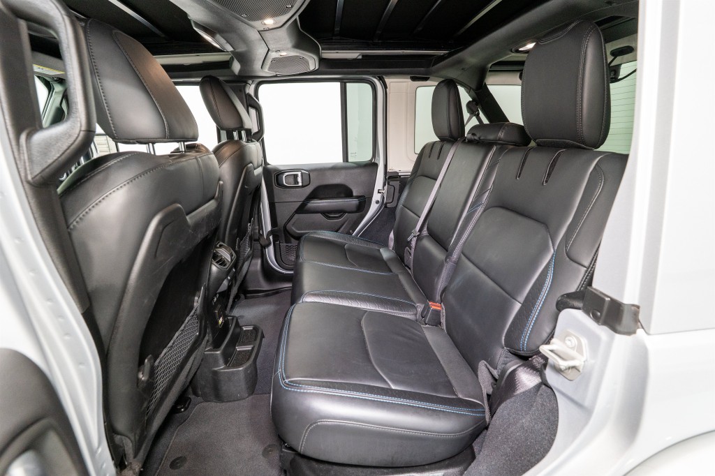 2024 Jeep Wrangler Image 35