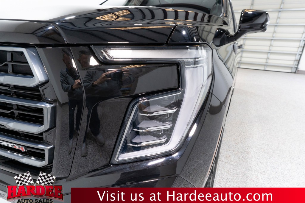 2026 GMC Yukon Image 8