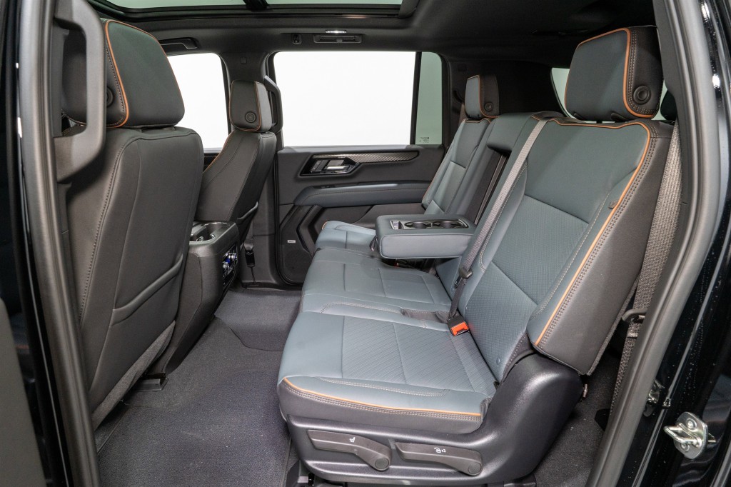 2026 GMC Yukon Image 32