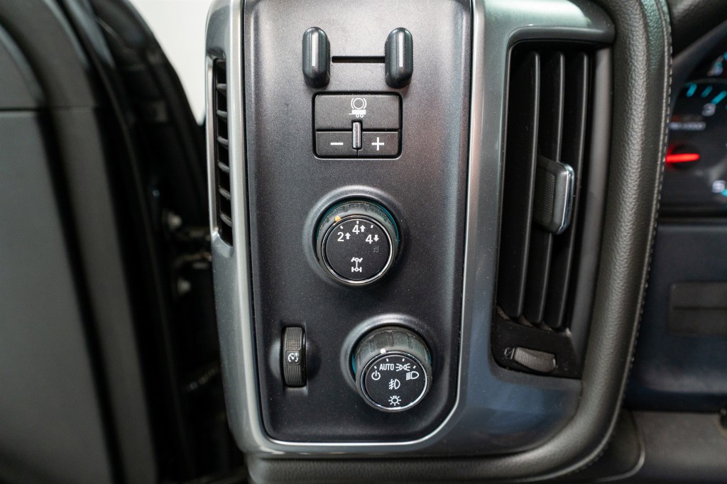 2016 Chevrolet Silverado 1500 Image 32