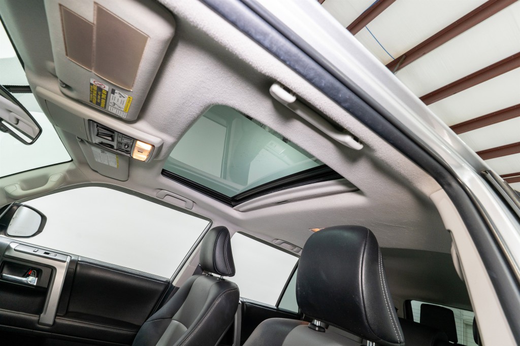 2014 Toyota 4Runner Image 14