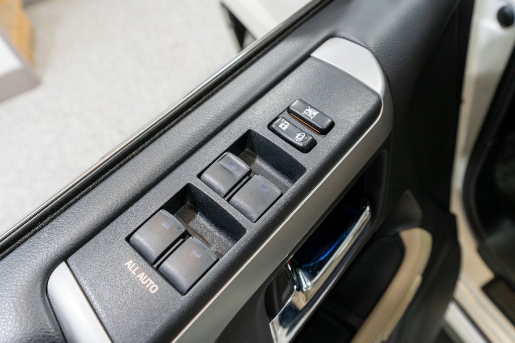 2018 Toyota 4Runner Image 14