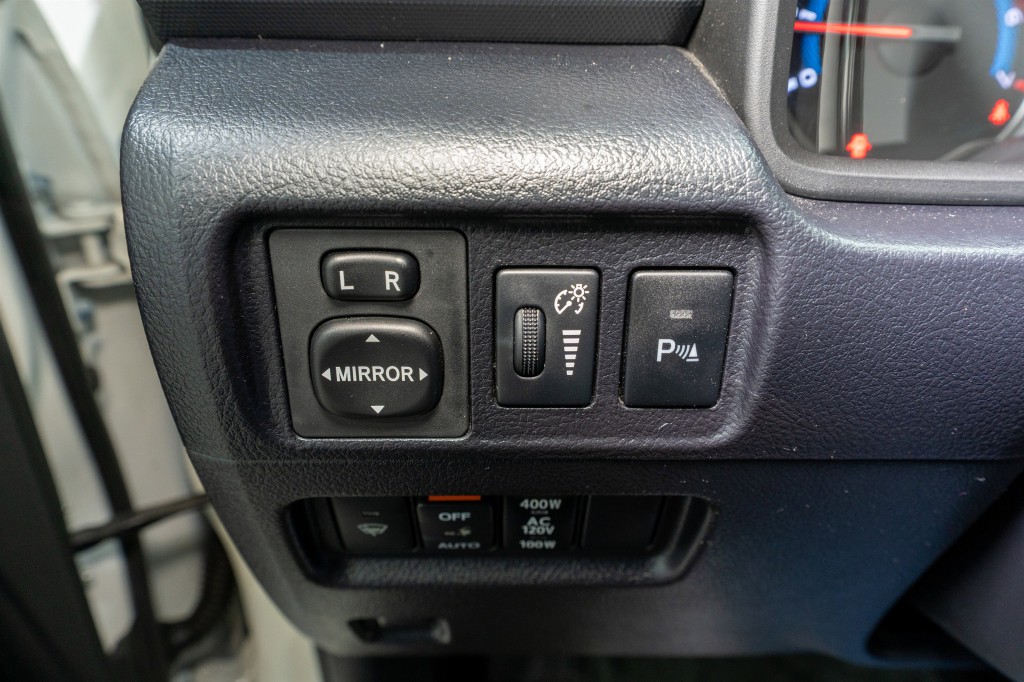 2018 Toyota 4Runner Image 32