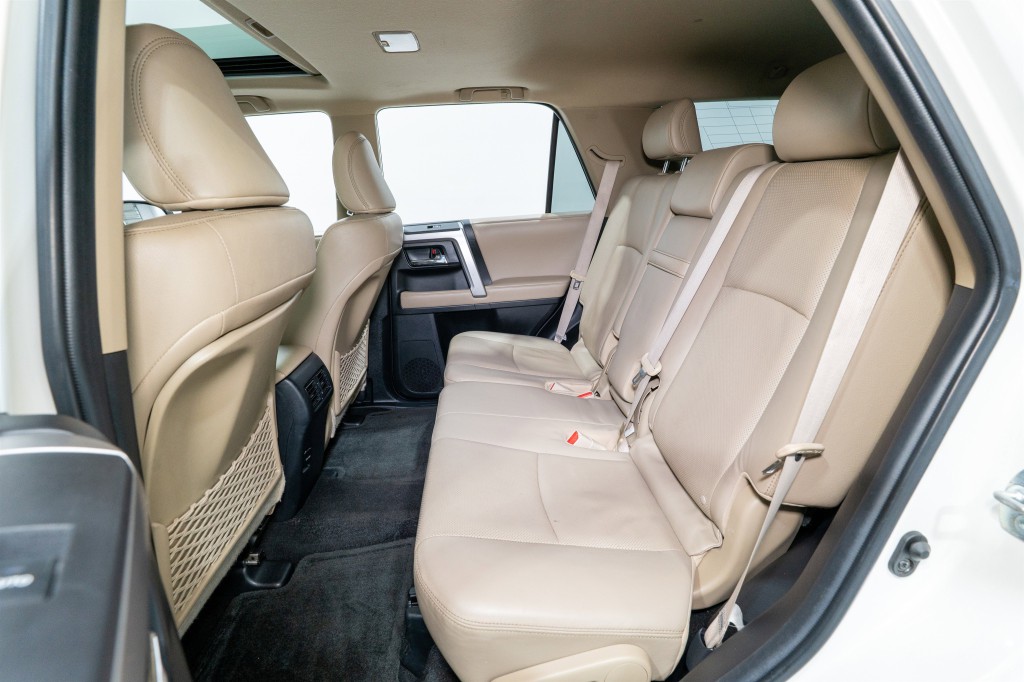 2018 Toyota 4Runner Image 34