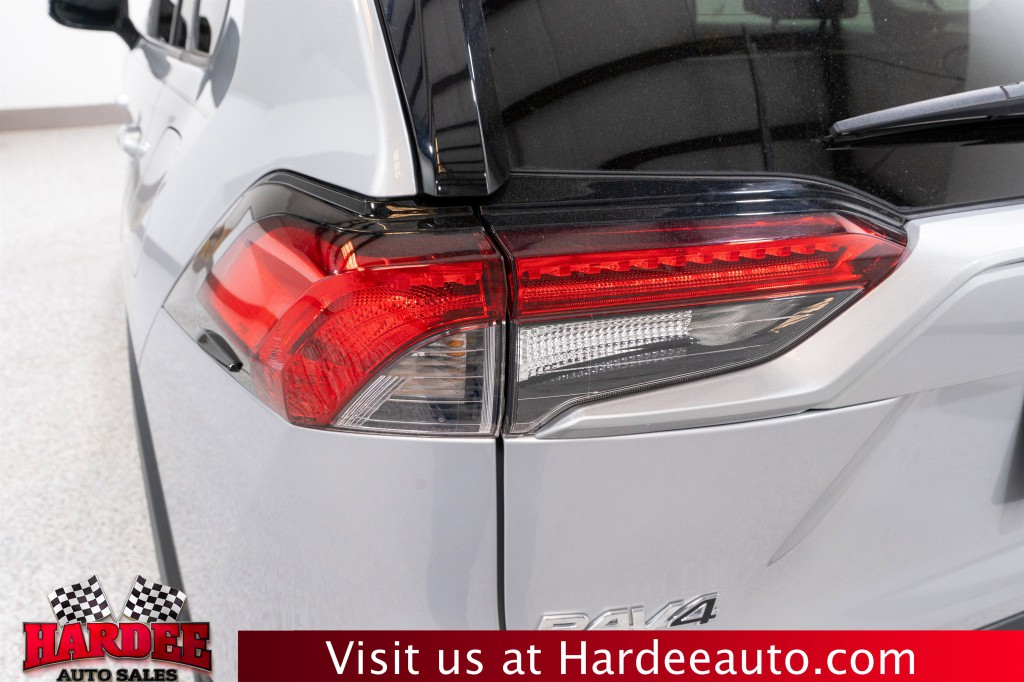 2022 Toyota Rav4 Image 9