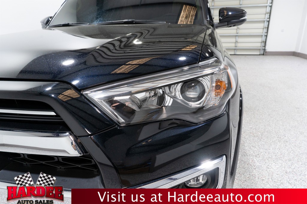 2024 Toyota 4Runner Image 8