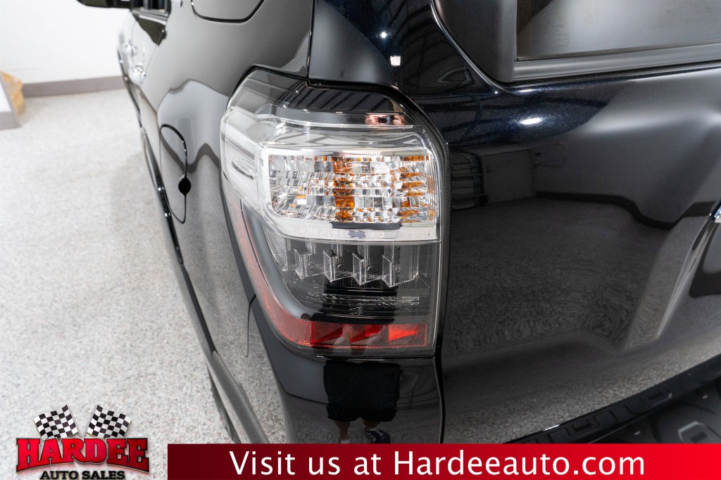 2024 Toyota 4Runner Image 9