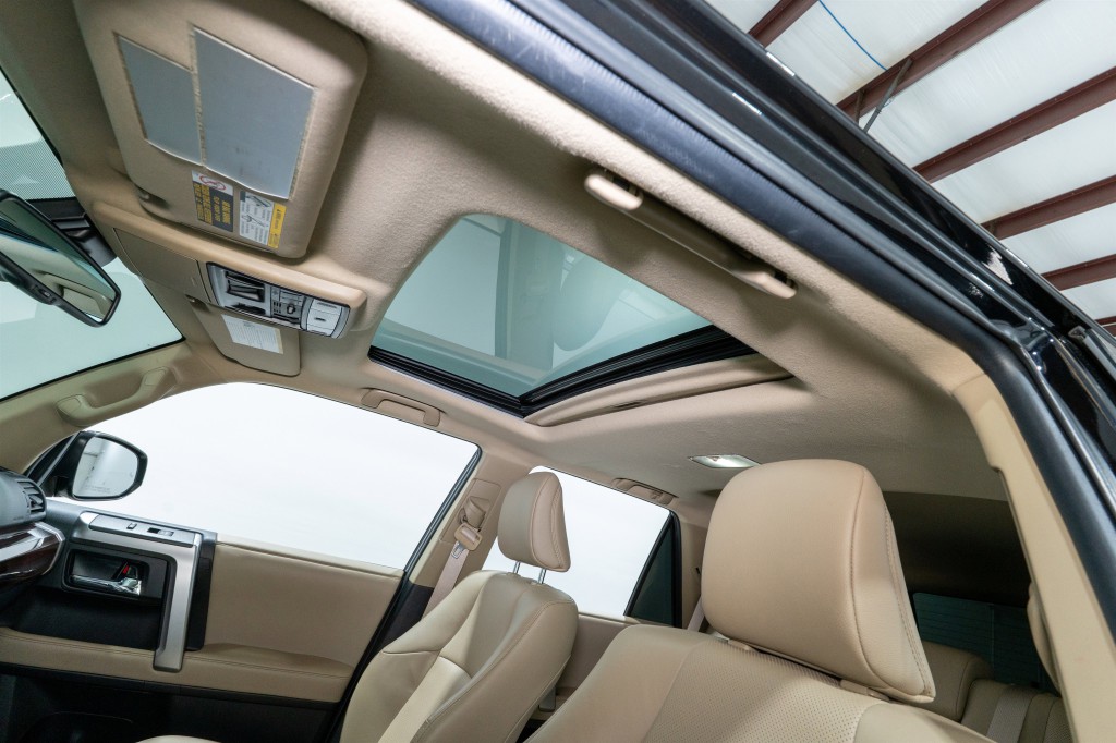 2024 Toyota 4Runner Image 17