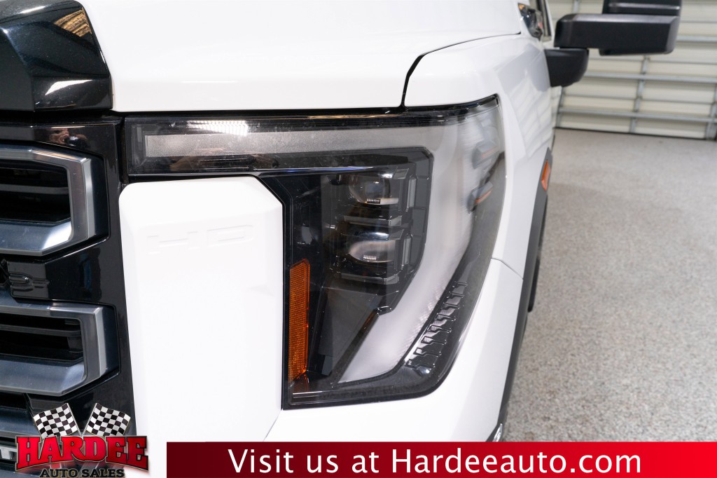 2024 GMC Sierra 2500 Image 8