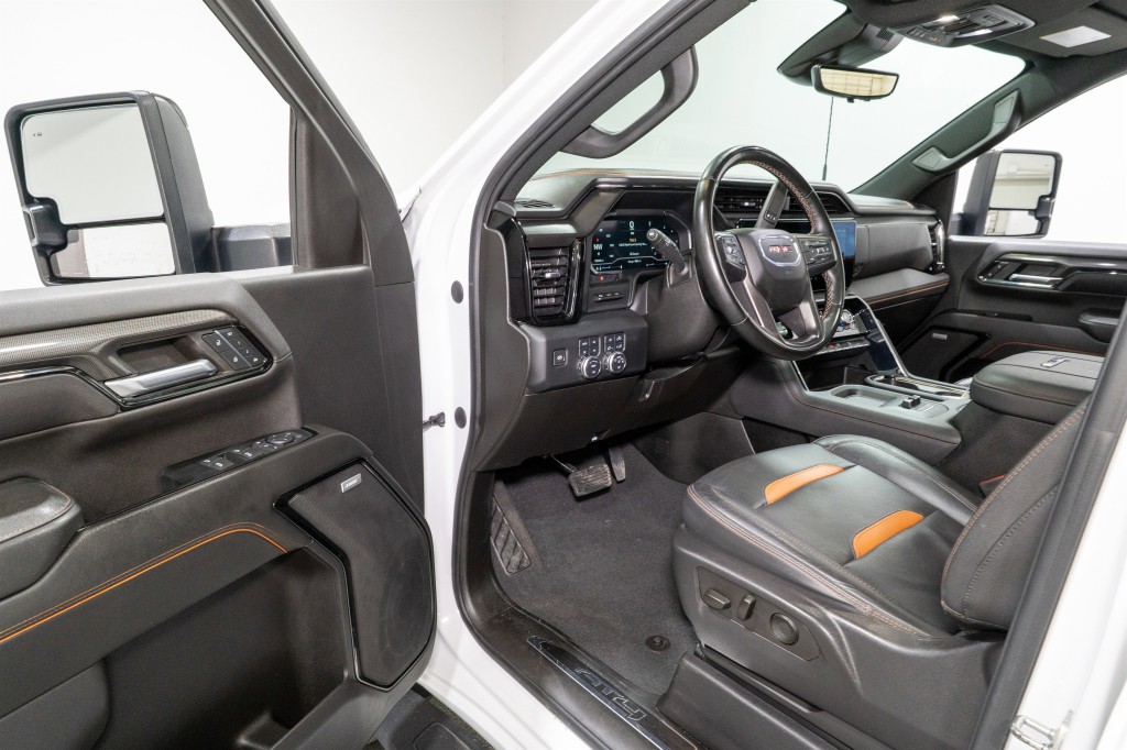 2024 GMC Sierra 2500 Image 14