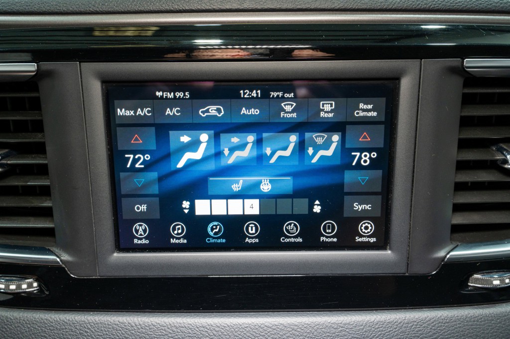 2020 Chrysler Pacifica Image 16