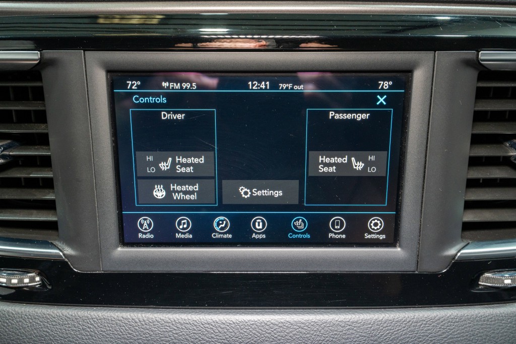 2020 Chrysler Pacifica Image 17