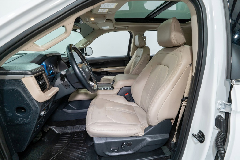 2022 Ford Expedition Image 16