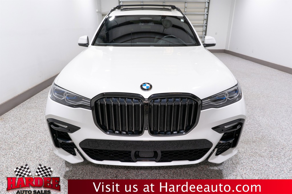 2022 BMW X7 Image 7