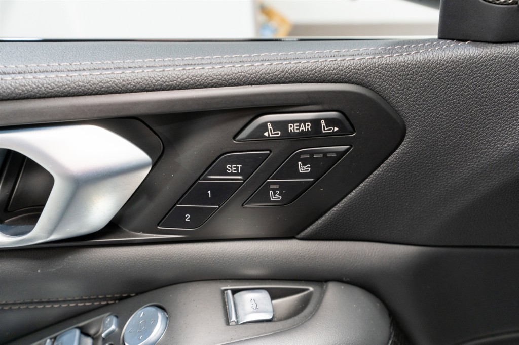 2022 BMW X7 Image 15