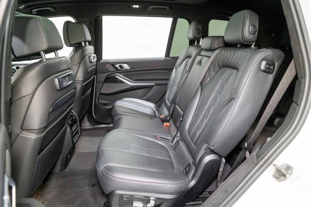 2022 BMW X7 Image 34
