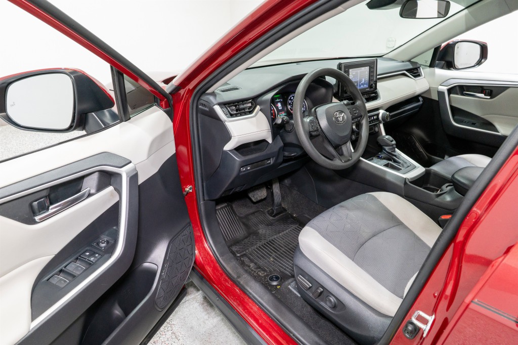 2022 Toyota Rav4 Image 12