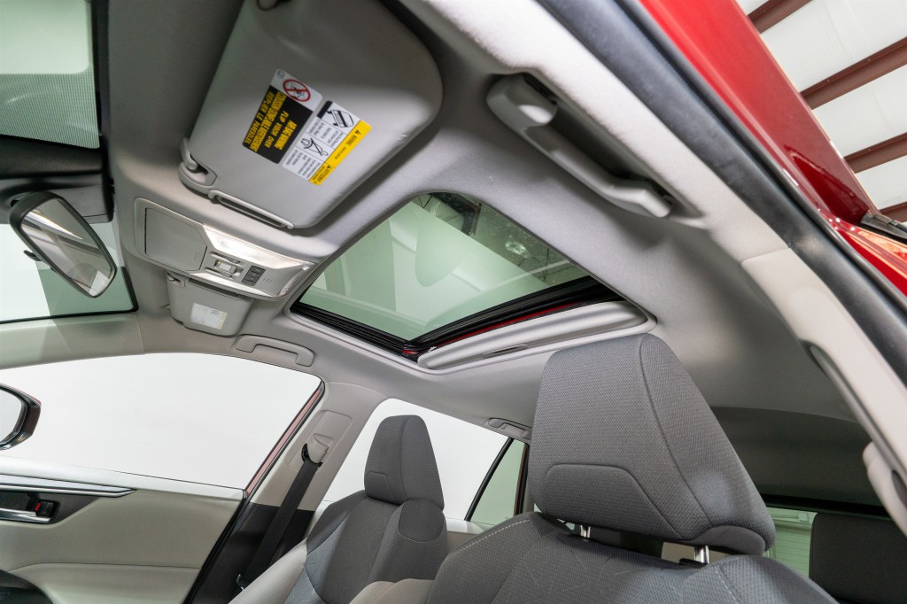 2022 Toyota Rav4 Image 16