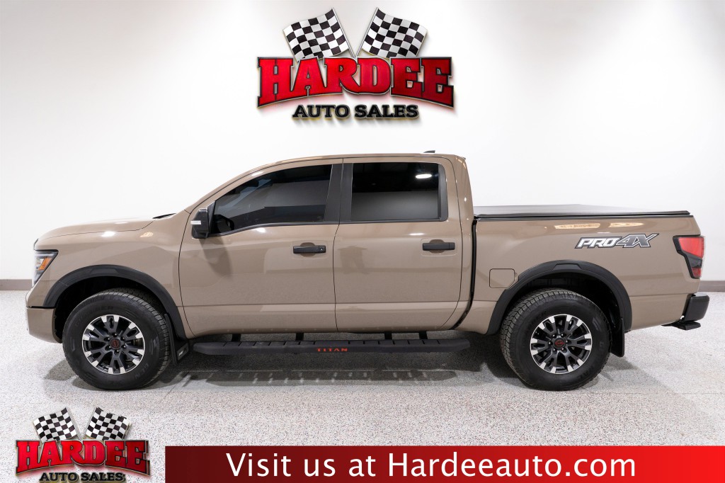2024 Nissan Titan Image 1