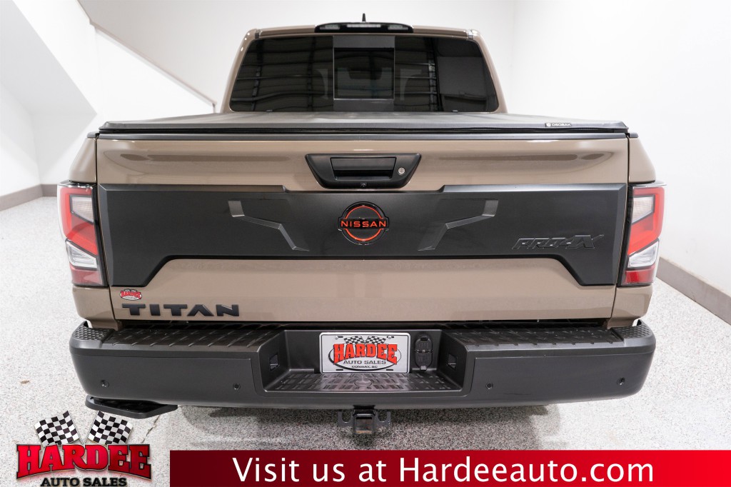 2024 Nissan Titan Image 4