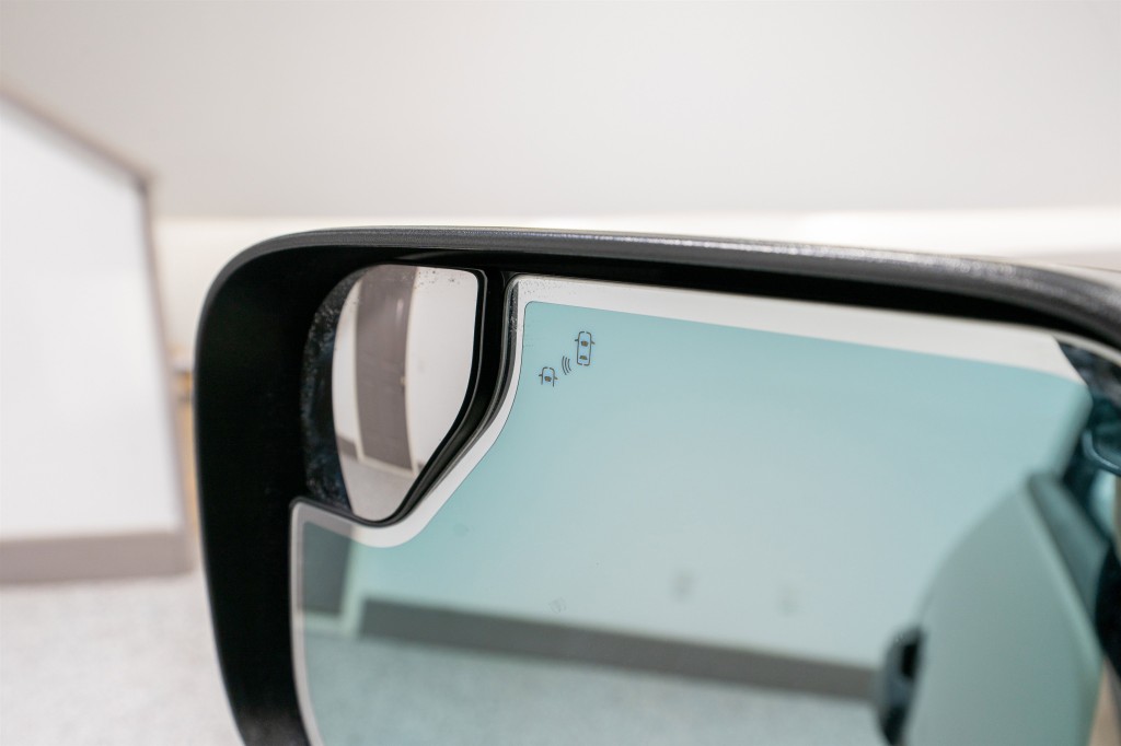 2024 Nissan Titan Image 15