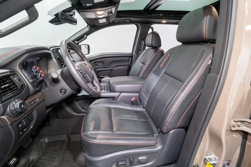 2024 Nissan Titan Image 18