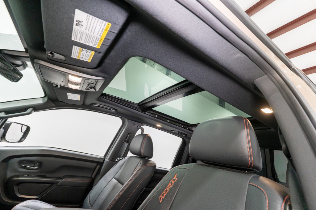 2024 Nissan Titan Image 19