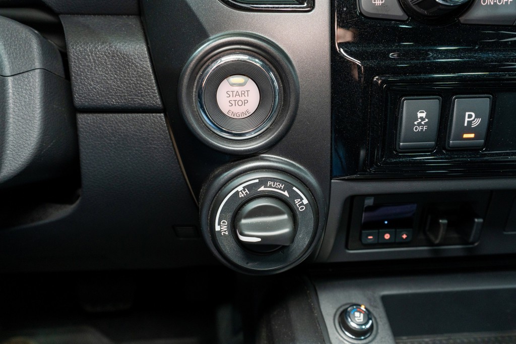 2024 Nissan Titan Image 28