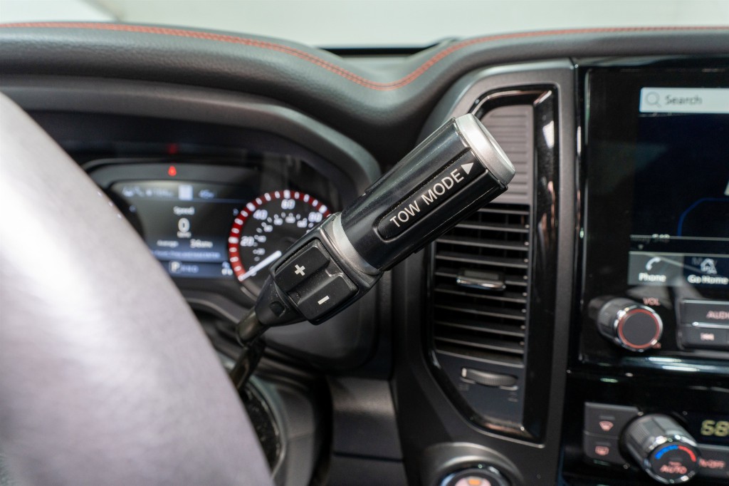 2024 Nissan Titan Image 32