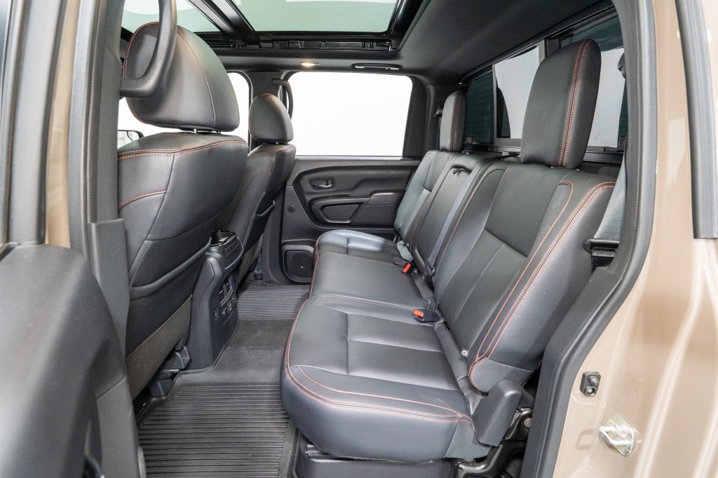 2024 Nissan Titan Image 37