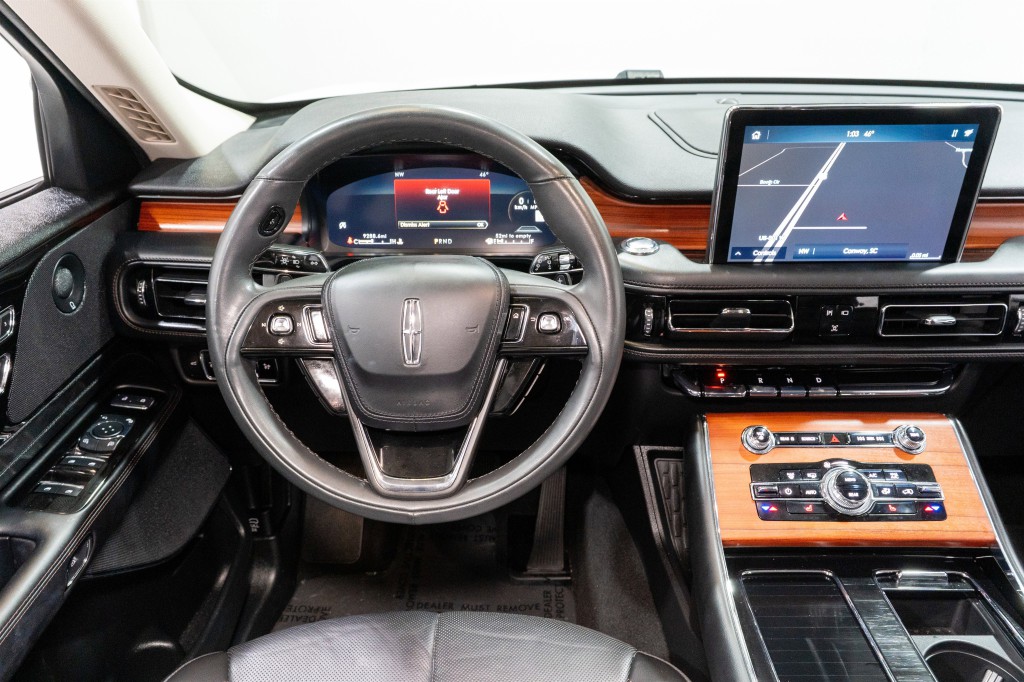 2024 Lincoln Aviator Image 10