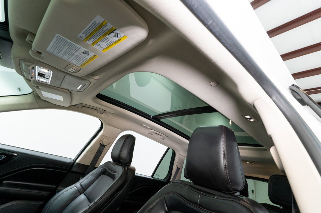 2024 Lincoln Aviator Image 16