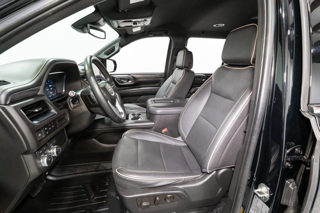 2023 GMC Yukon Image 15