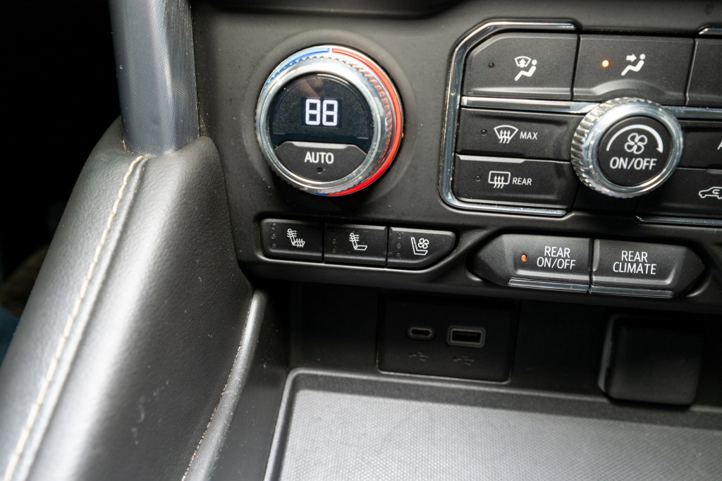 2023 GMC Yukon Image 22