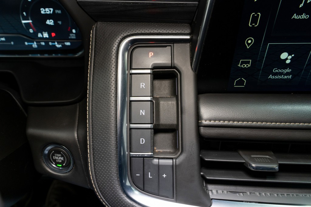 2023 GMC Yukon Image 24