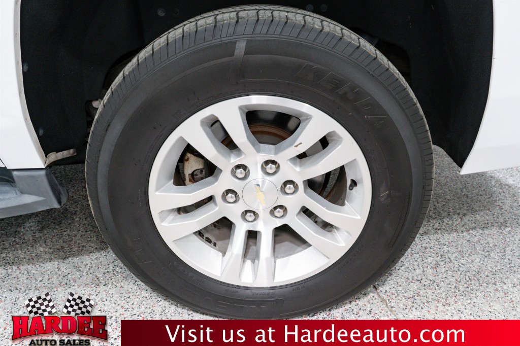 2018 Chevrolet Suburban Image 10