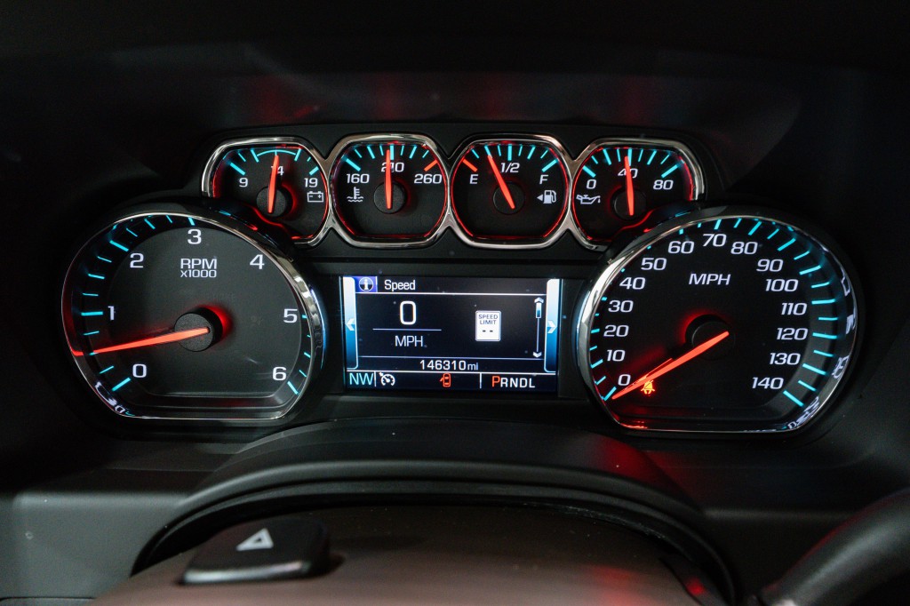 2018 Chevrolet Suburban Image 24