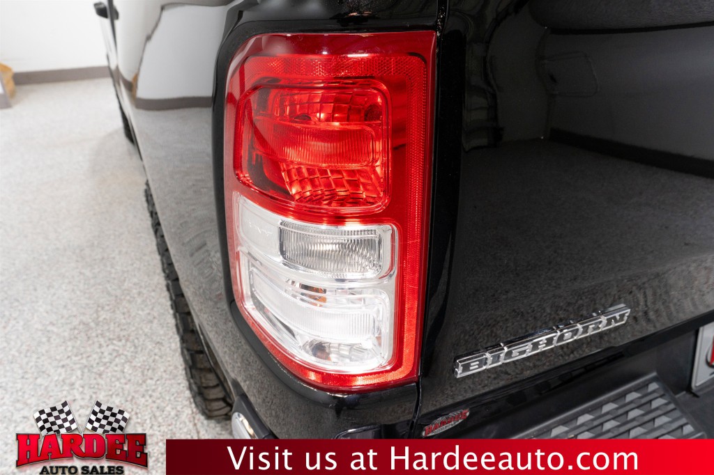 2023 RAM 1500 Image 9