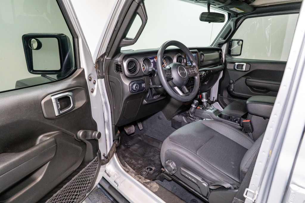 2023 Jeep Wrangler Image 12