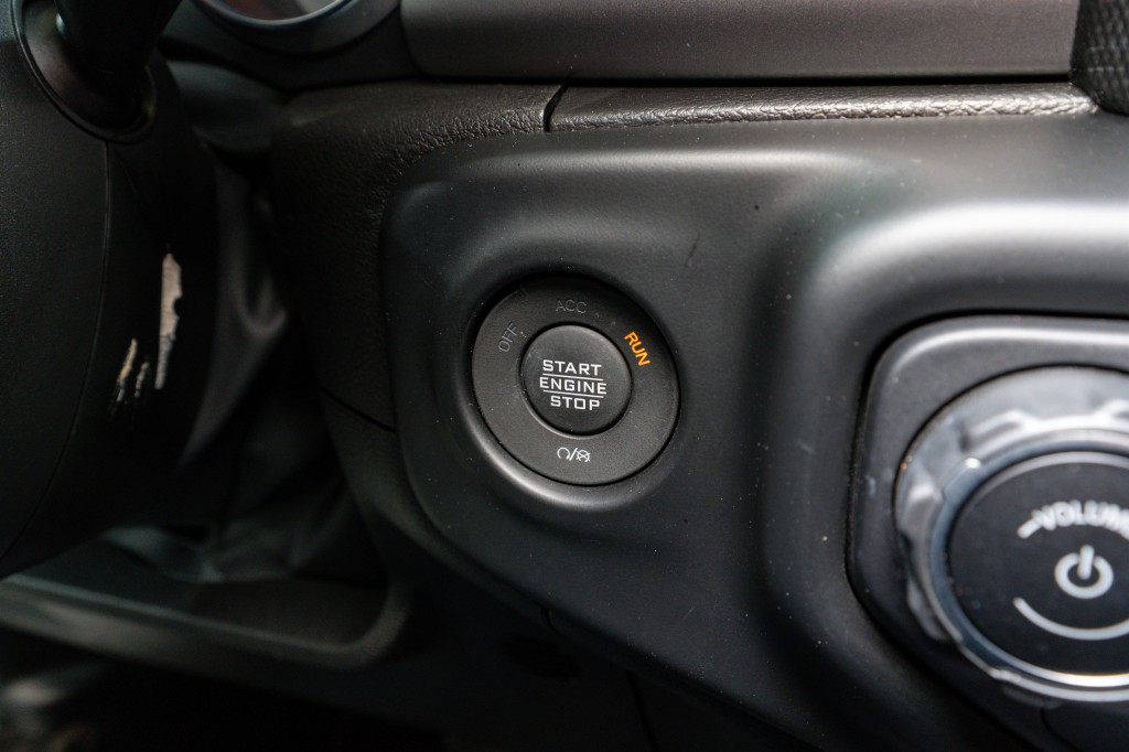 2023 Jeep Wrangler Image 21