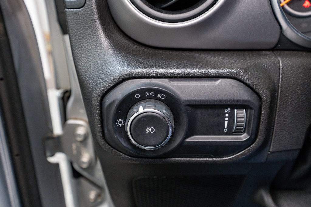 2023 Jeep Wrangler Image 27