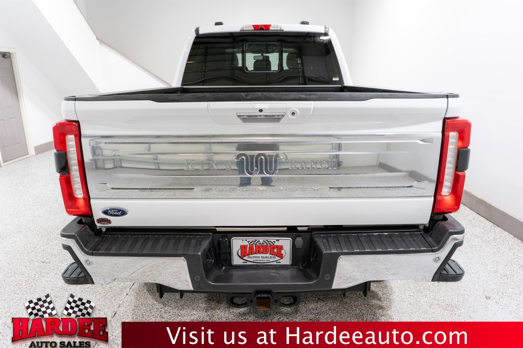 2023 Ford F-250 Image 4