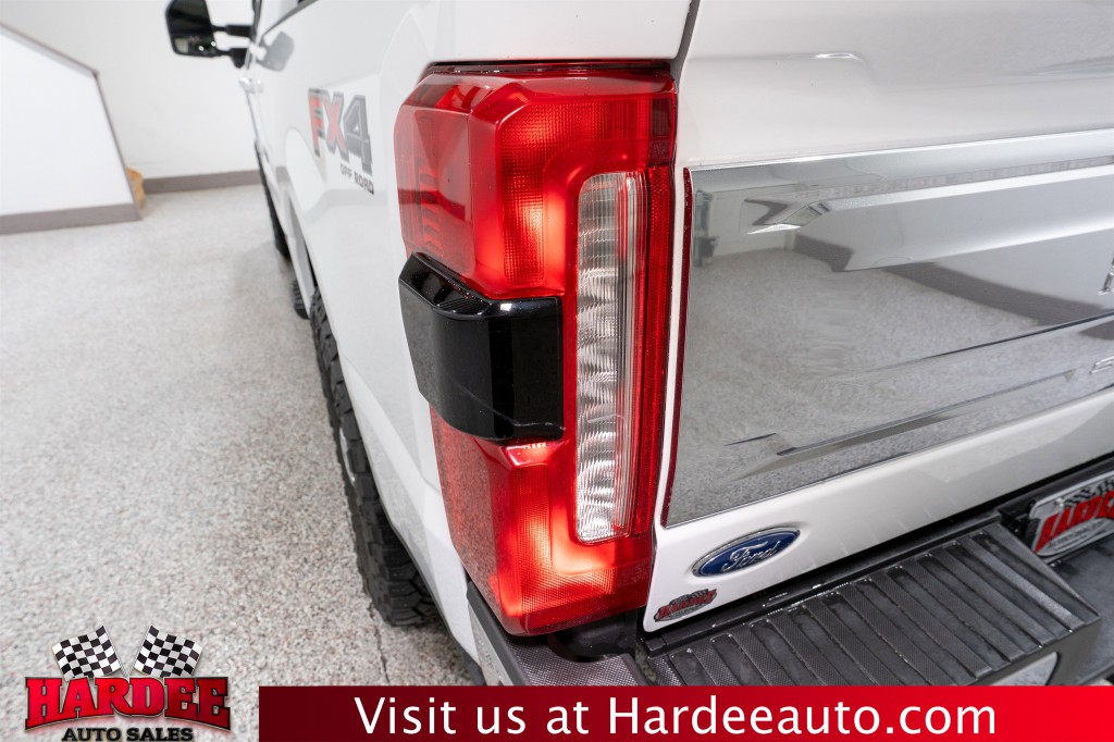 2023 Ford F-250 Image 9
