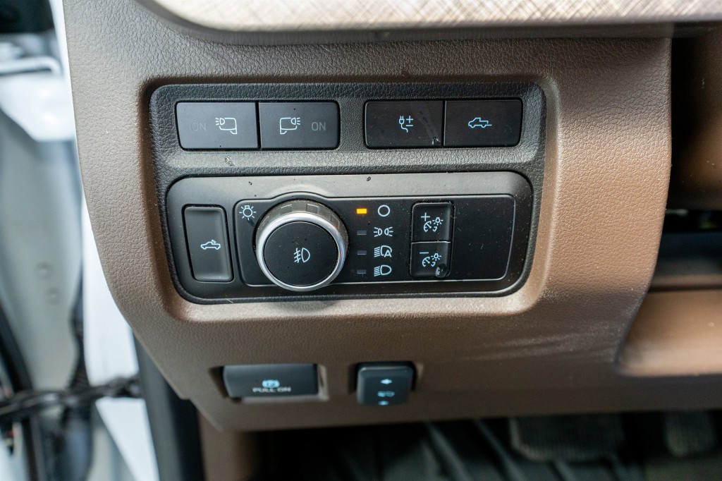 2023 Ford F-250 Image 38