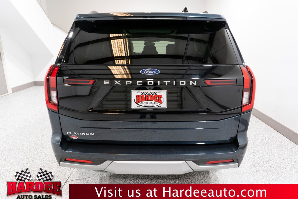 2025 Ford Expedition Image 4