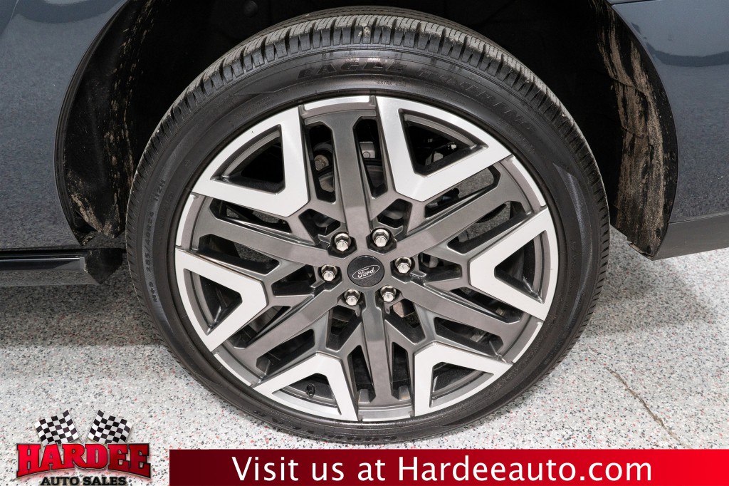 2025 Ford Expedition Image 10